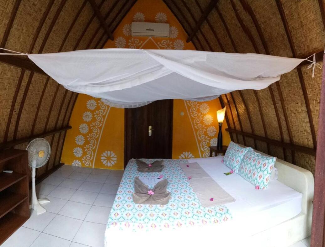 Rumah Cahaya Джили Трауанган Екстериор снимка